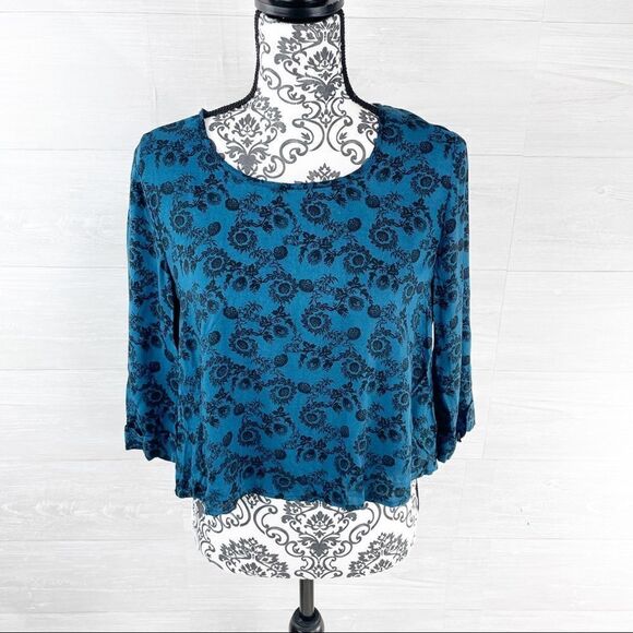 Anthropologie Pins and Needles Floral Keyhole Boatneck Top - Picture 3 of 10